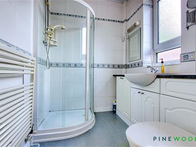 ENSUITE SHOWER ROOM